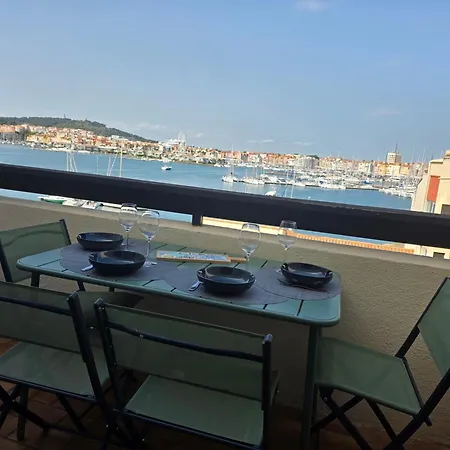 아파트 Le Belvedere De L'ile - 4pers - Vue Sur Le Port - Parking - Clim - Wifi - Histoire De Cles 아그